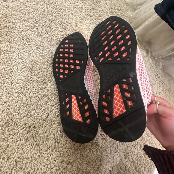 Adidas women's Deerupt Chalk Pink - Picture 4 of 6